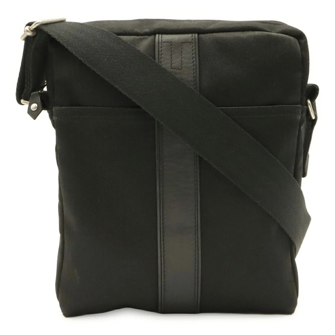 HERMES ACAPULCO BANDOULIERE MM SHOULDER BAG: HERMES Acapulco Bandouliere MM Shoulder Bag Brand: Hermes Type/Style: Pochette, Shoulder bag Material: Toile chevron , Leather Color: Black Size: (HxWxD) 26.5cm x 22.5cm x 6cm / 10.43inch x 8.85inch x