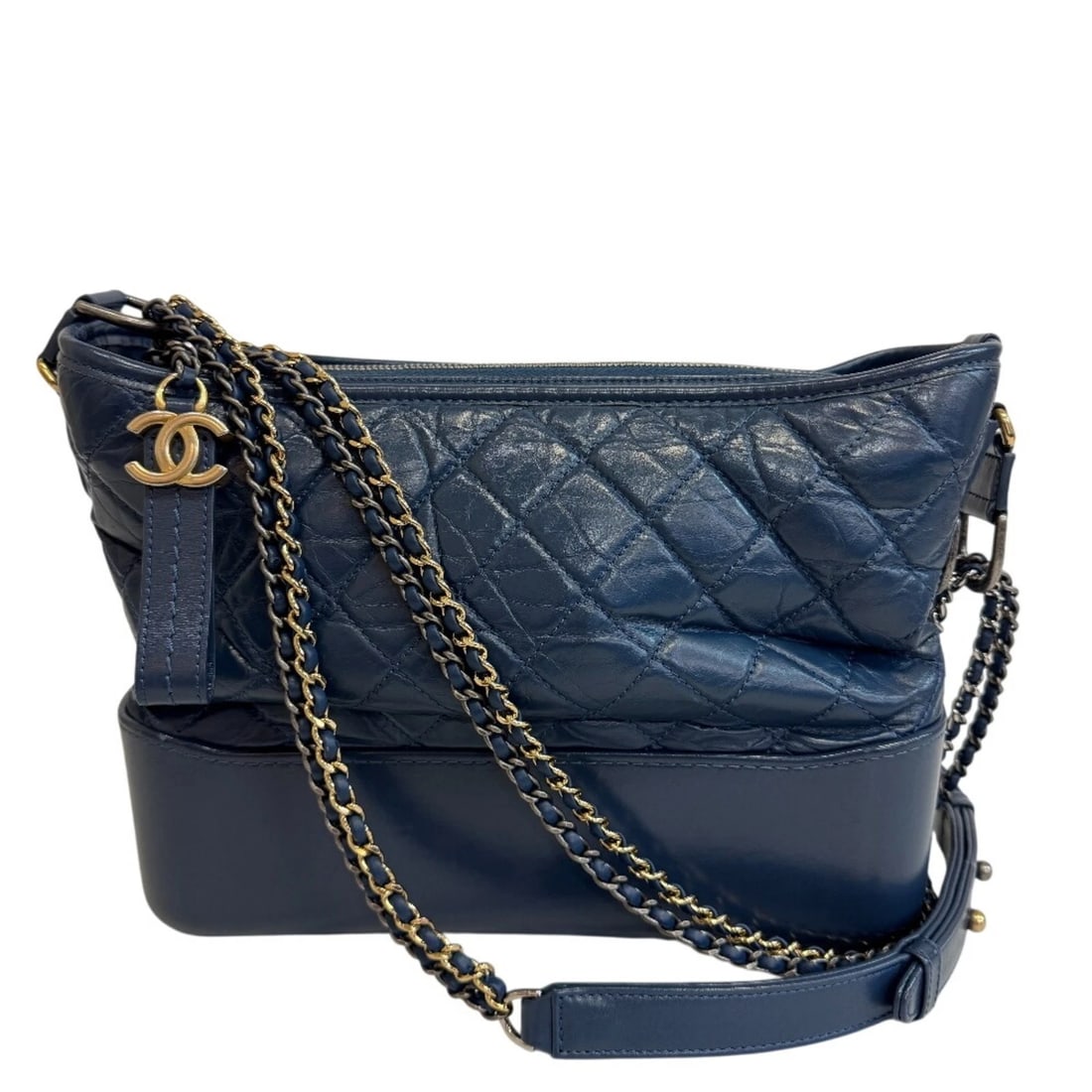 CHANEL SMALL HOBO BAG CHAIN GABRIELLE DE SHOULDER BAG: CHANEL Small Hobo Bag Chain Gabrielle de Shoulder bag Brand: Chanel Type/Style: Shoulder bag Material: Leather Color: Blue Size: (HxWxD) 21cm x 27.5cm x 6.5cm / 8.26inch x 10.82inch x 2.55inch