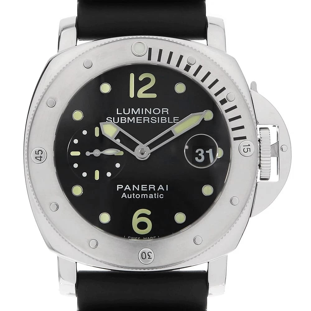 PANERAI LUMINOR SUBMERSIBLE WATCH: PANERAI Luminor Submersible Watch Brand: PANERAI Type/Style: Wrist watch Material: Band Material rubber, Case Material Stainless Steel Color: Dial colour Black Size: Case:W44mm Accessories: None <