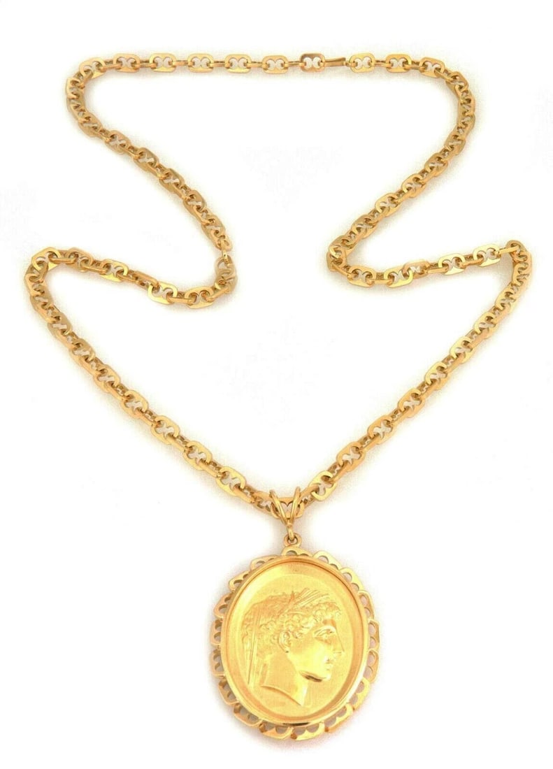 WACHLER WOMAN CAMEO 18K YELLOW GOLD PENDANT NECKLACE: Wachler Woman Cameo 18k Yellow Gold Pendant Necklace Brand: Wachler Type/Style: Necklace Material: 18k yellow gold Color: Gold Size: Pendant Measurements: Approximately 2.40inch long including bail x 