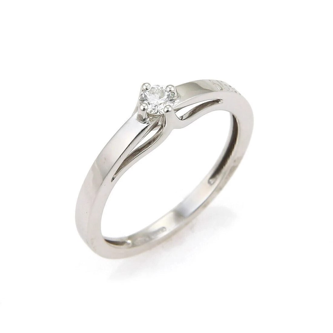 DAMIANI BLISS KATE DIAMOND 18K WHITE GOLD RING: Damiani Bliss KATE Diamond 18k White Gold Ring Brand: Damiani Type/Style: Ring Material: 18k white gold Main Stone Natural Color: White Size: 7 US Accessories: None Accessories Notice: When