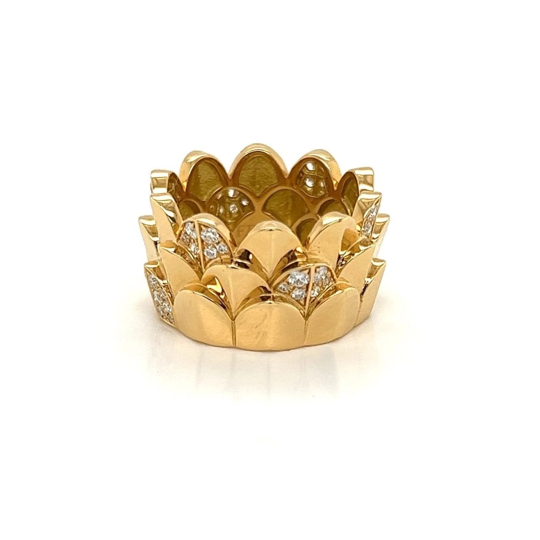 FRED OF PARIS UNE ILE D'OR 18K YELLOW GOLD DIAMOND RING: Fred of Paris Une Ile d'Or 18k Yellow Gold Diamond Ring Brand: Fred Type/Style: Ring Material: Solid 18k yellow gold Main Stone Natural Color: Yellow Size: 6 US Accessories: None Accessories Notice:
