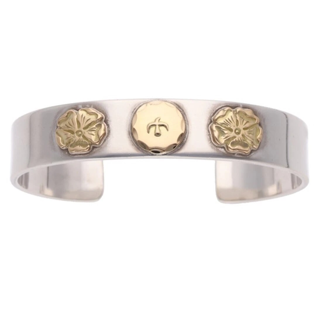 GOROWS FLAT PUNCHED S BRACELET MEN'S: Gorows Flat Punched S Bracelet Men's Brand: goro's Type/Style: Others Material: 925 Silver Color: silver Size: 13.2cm around wrist Accessories: None Accessories Notice: When purchasing pre