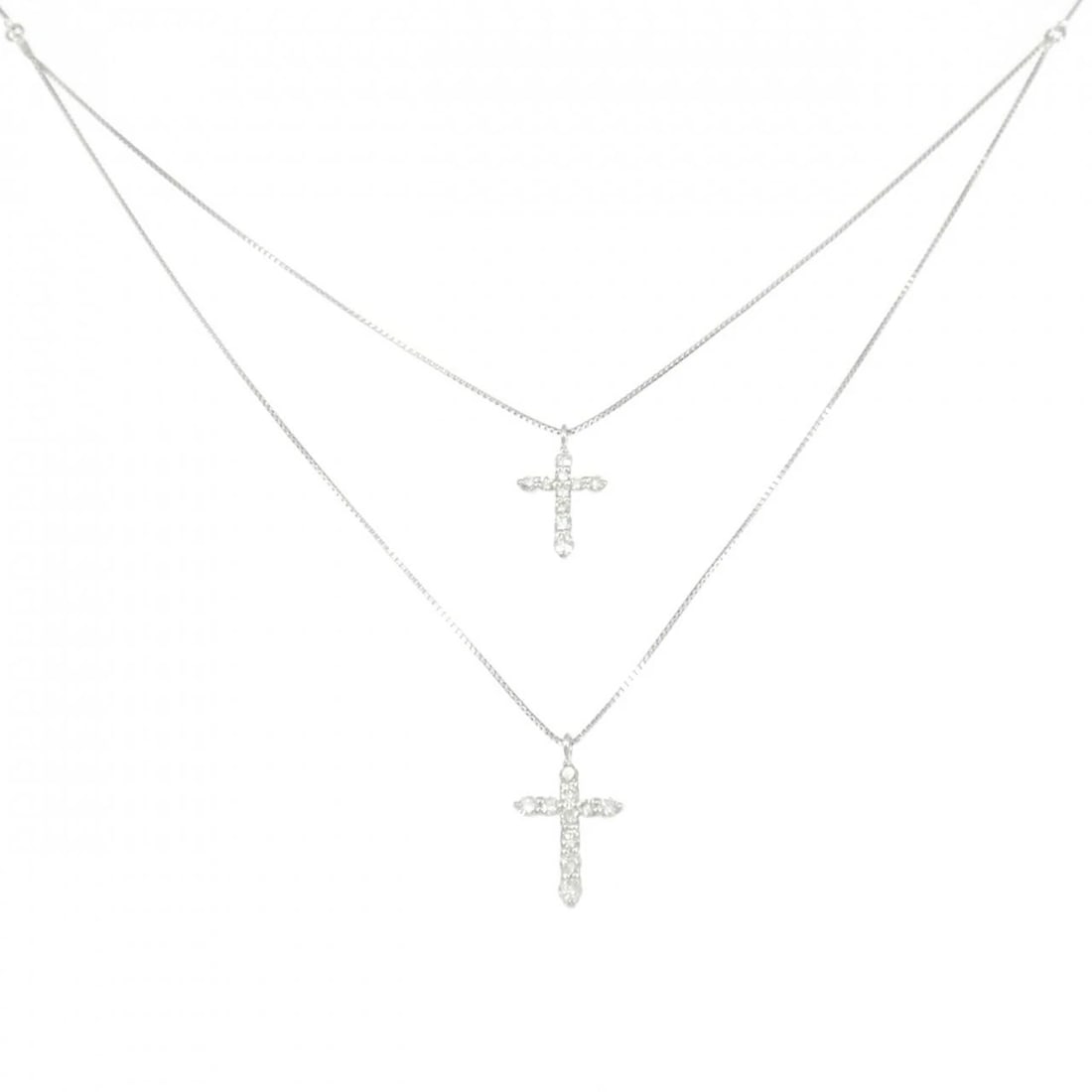 PT900/PT850 CROSS DIAMOND NECKLACE: PT900/PT850 Cross Diamond Necklace Brand: Unbranded Type/Style: Diamond Necklace Material: PT900/PT850 Color: Size: Actual Size Pendant dimensions (top): 15.0mm x 9.0mm; Pendant dimensions (bottom):