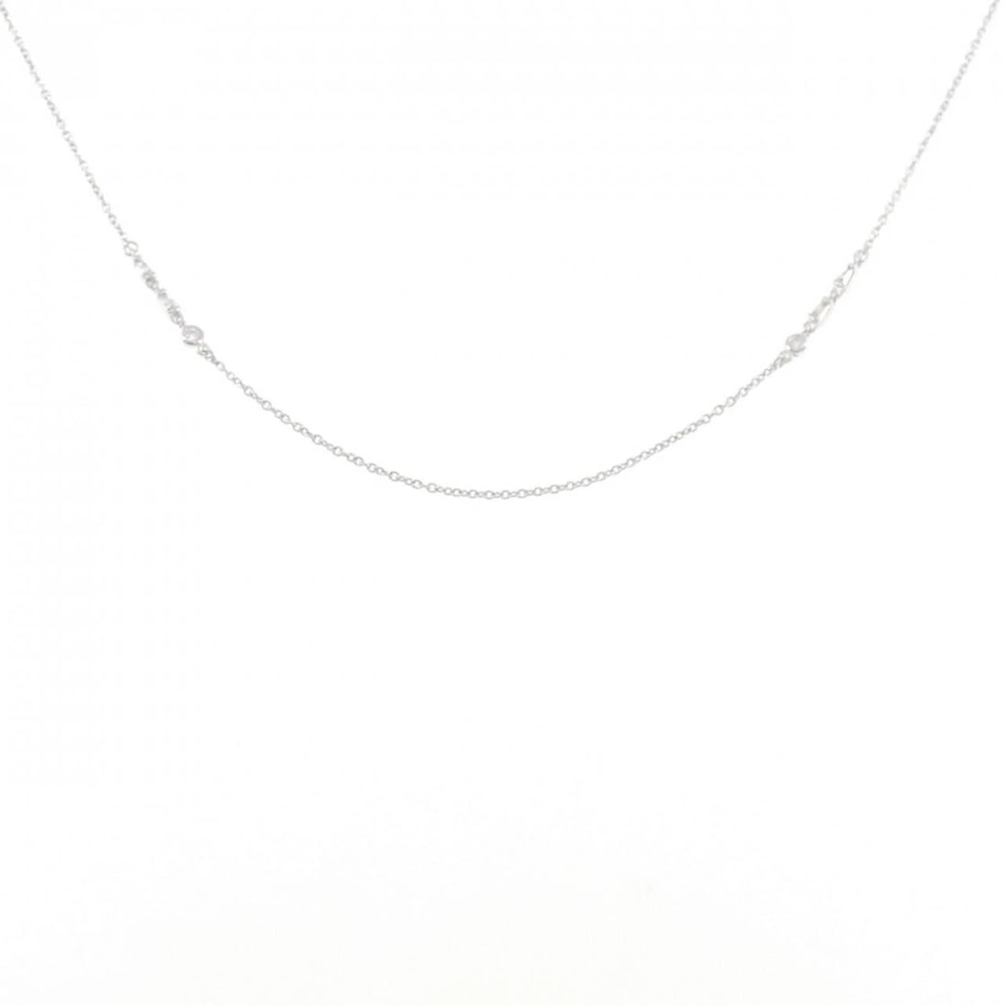 K18WG DIAMOND NECKLACE: K18WG Diamond Necklace Brand: Unbranded Type/Style: Diamond Necklace Material: K18WG Color: WG Size: Actual Size Max width approx.: 2.1mm Chain maximum width approx.: 0.7mm Size 51cm Accessories: