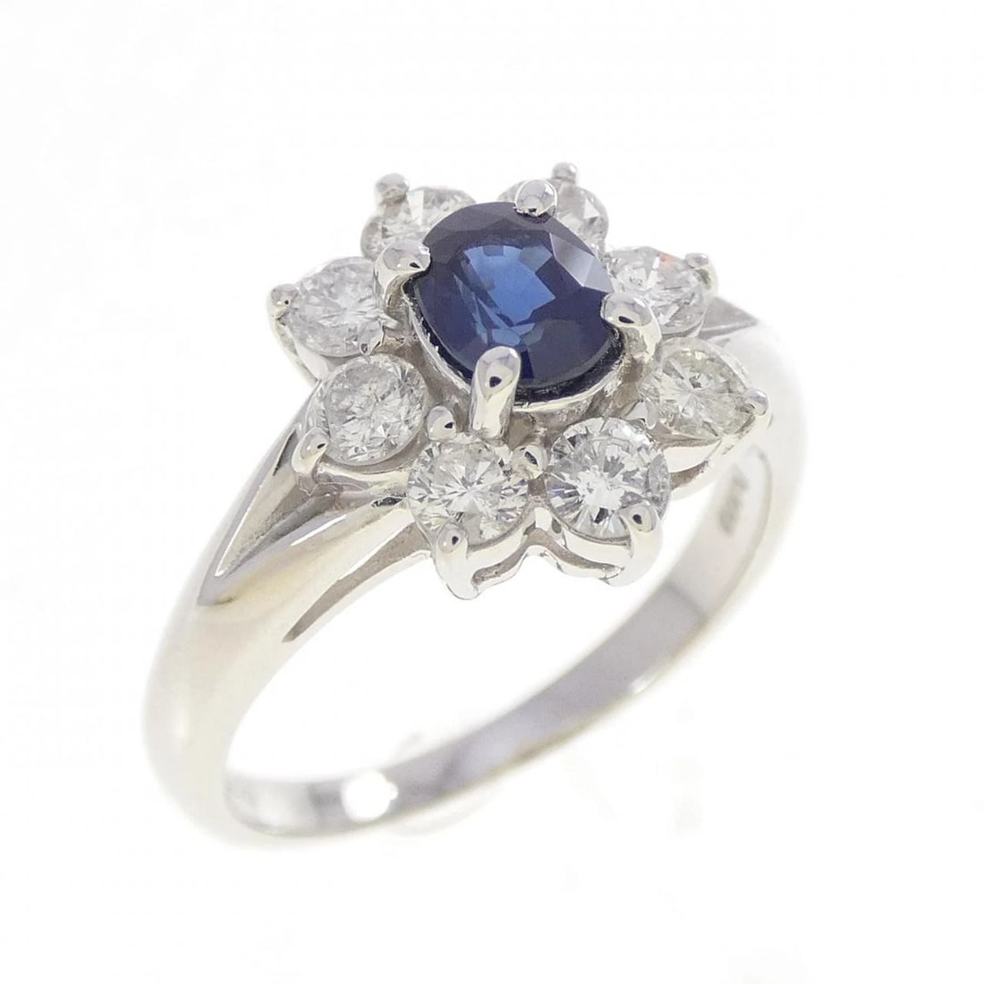 PT900 SAPPHIRE RING: PT900 Sapphire Ring Brand: Unbranded Type/Style: Sapphire Ring Material: PT900 Main Stone Sapphire Color: Size: US5 1/2 Accessories: None Accessories Notice: When purchasing pre-owned goods, please