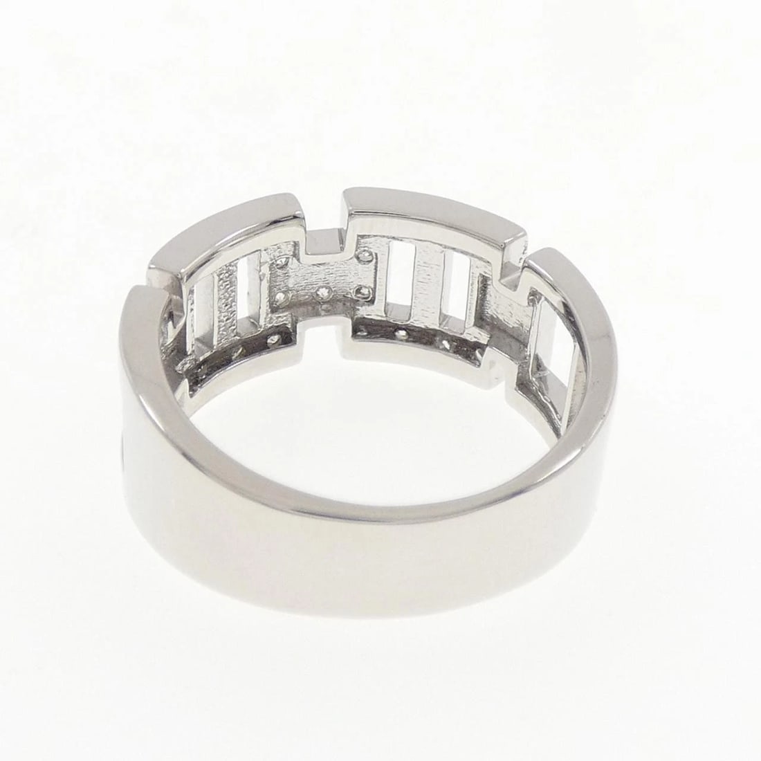 K18WG PAVE DIAMOND RING - 3