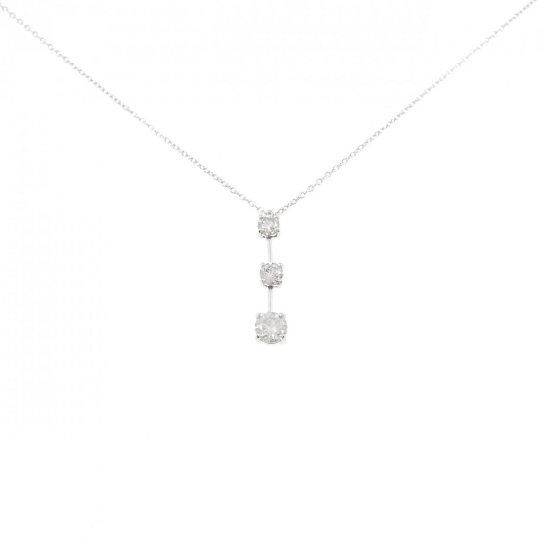 K18WG THREE-STONE DIAMOND NECKLACE: K18WG Three-Stone Diamond Necklace Brand: Unbranded Type/Style: Diamond Necklace Material: K18WG Color: WG Size: Actual Size Pendant length approx. x width approx.: 19.7mmx4.2mm Chain maximum width