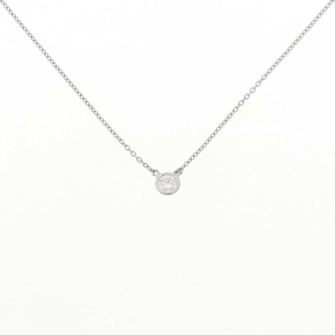 PT850 SOLITAIRE DIAMOND NECKLACE: PT850 Solitaire Diamond Necklace Brand: Unbranded Type/Style: Diamond Necklace Material: PT850 Color: Size: Actual Size Diameteraround: 4.7mm Chain maximum width approx.: 0.9mm Size 36-41cm