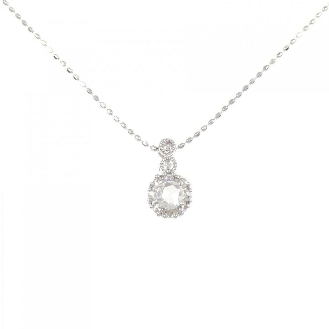 K18WG DIAMOND NECKLACE: K18WG Diamond Necklace Brand: Unbranded Type/Style: Diamond Necklace Material: K18WG Color: WG Size: Actual Size Pendant length approx. x width approx.: 10.9mmx5.8mm Chain maximum width approx.: