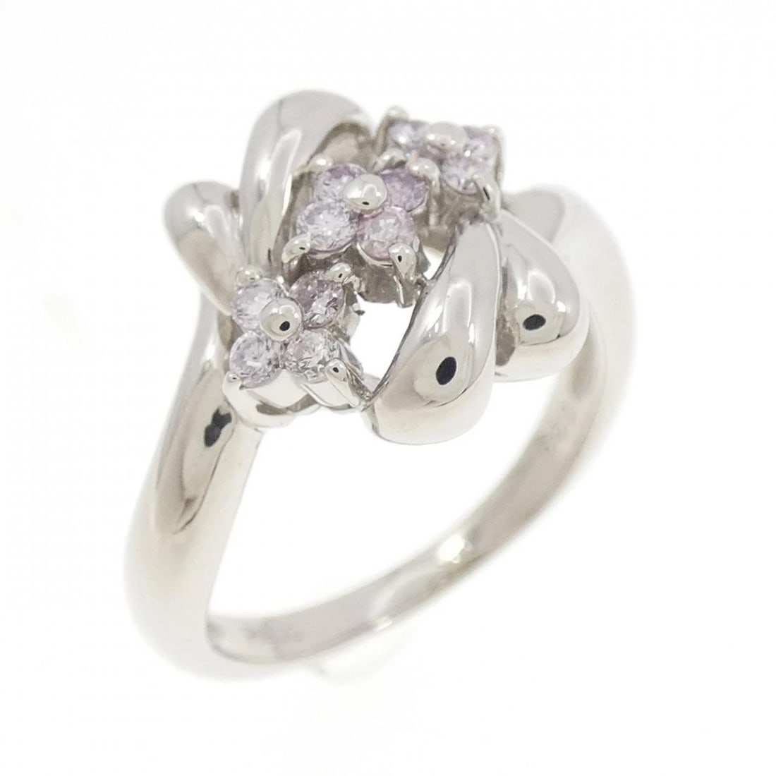 PT900 FLOWER PINK DIAMOND RING: PT900 Flower Pink Diamond Ring Brand: Unbranded Type/Style: Pink Diamond Ring Material: PT900 Main Stone Pink Diamond Color: Size: US6 1/4 Accessories: None Accessories Notice: When purchasing