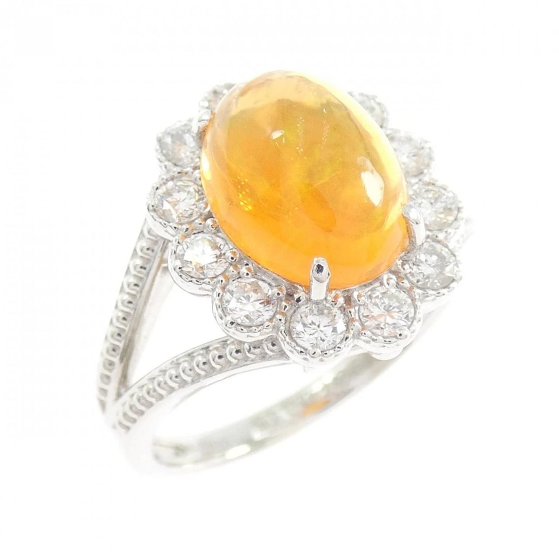 PT900 OPAL RING: PT900 Opal Ring Brand: Unbranded Type/Style: Opal Ring Material: PT900 Main Stone Opal Color: Size: US5 1/2 Accessories: None Accessories Notice: When purchasing pre-owned goods, please refer to the