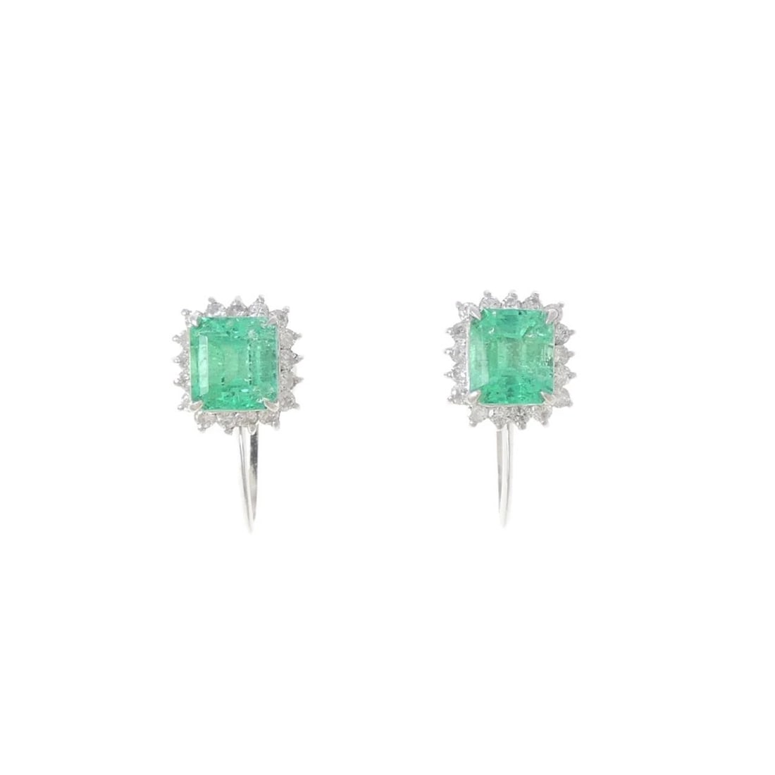 PT900/PT850 EMERALD EARRING: PT900/PT850 Emerald Earring Brand: Unbranded Type/Style: Emerald Pierce/Earring Material: PT900/PT850 Main Stone Emerald Color: Size: Actual Size Approximate dimensions (height x width): 8.1cm x