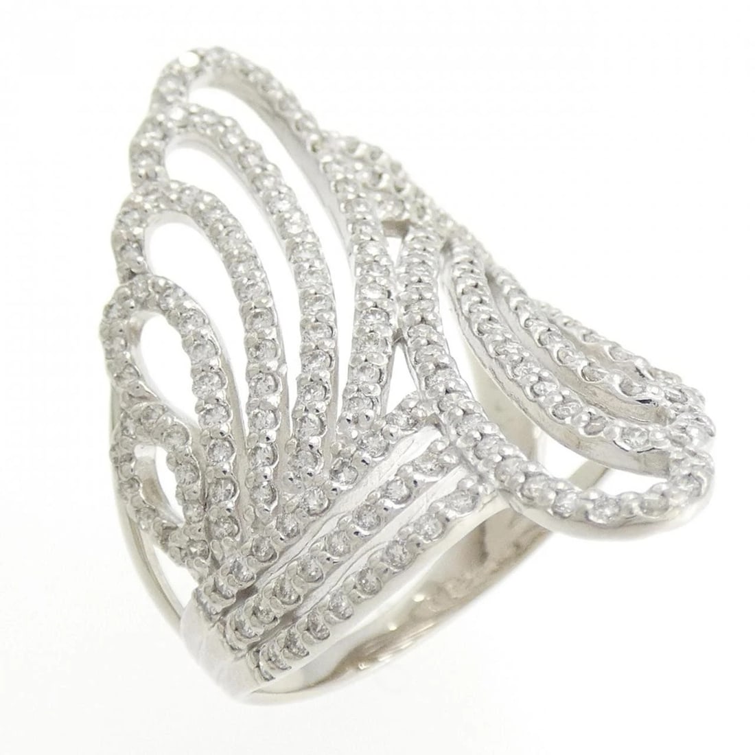PT900 DIAMOND RING: PT900 Diamond Ring Brand: Unbranded Type/Style: Diamond Ring Material: PT900 Color: Size: US6 1/2 Accessories: None Accessories Notice: When purchasing pre-owned goods, please refer to the photos of