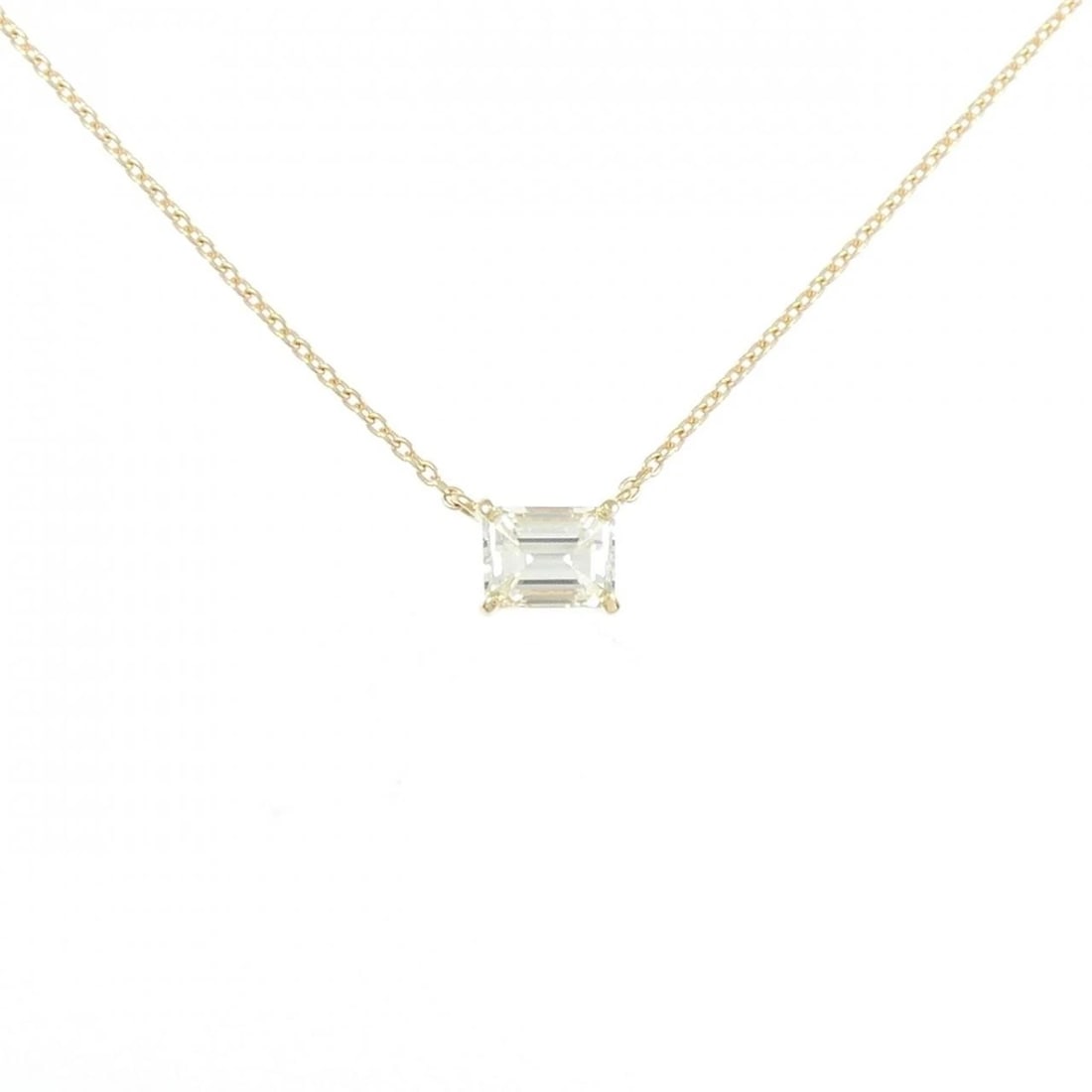 18K YELLOW GOLD DIAMOND NECKLACE: 18K Yellow Gold Diamond Necklace Brand: Unbranded Type/Style: Necklace Material: K18 yellow gold Color: YG Size: Actual Size Pendant length approx. x width approx.: 4.6mmx5.6mm Chain maximum width