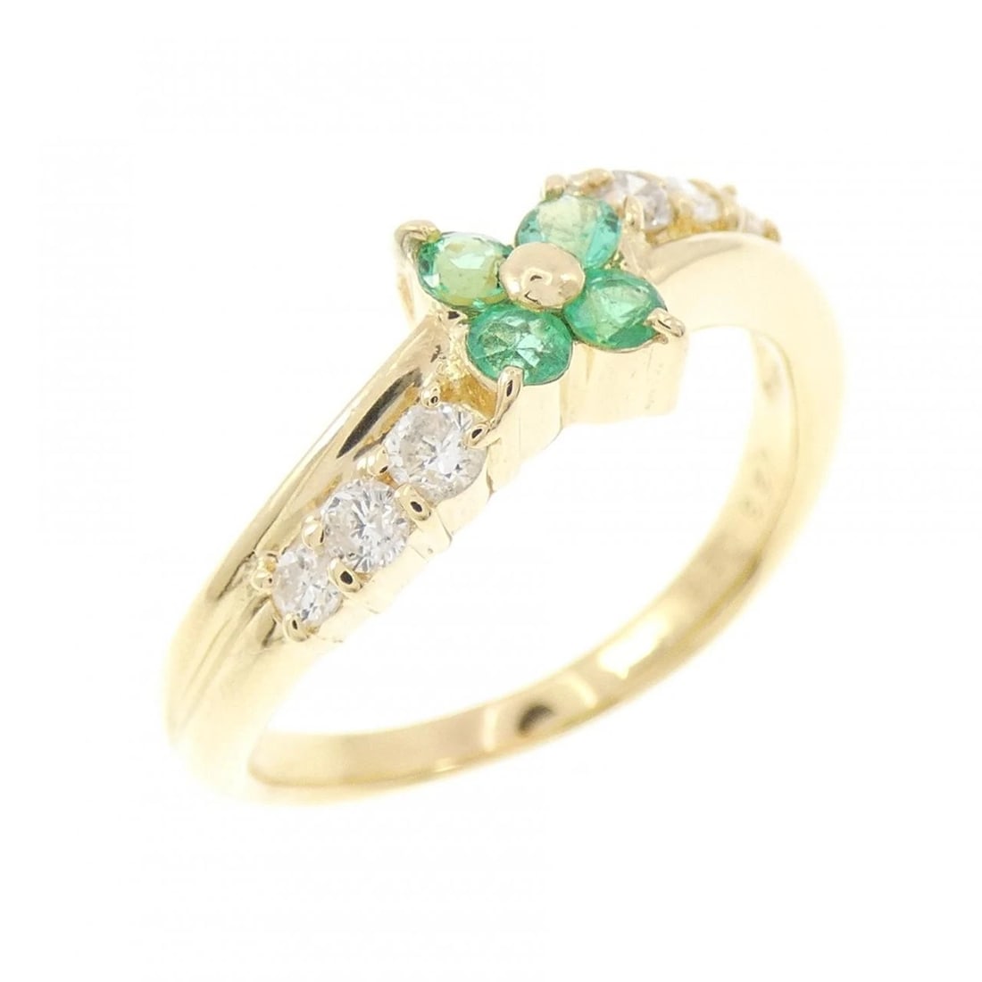 K18YG EMERALD RING: K18YG Emerald Ring Brand: Unbranded Type/Style: Emerald Ring Material: K18YG Main Stone Emerald Color: YG Size: US7 1/2 Accessories: None Accessories Notice: When purchasing pre-owned goods, please