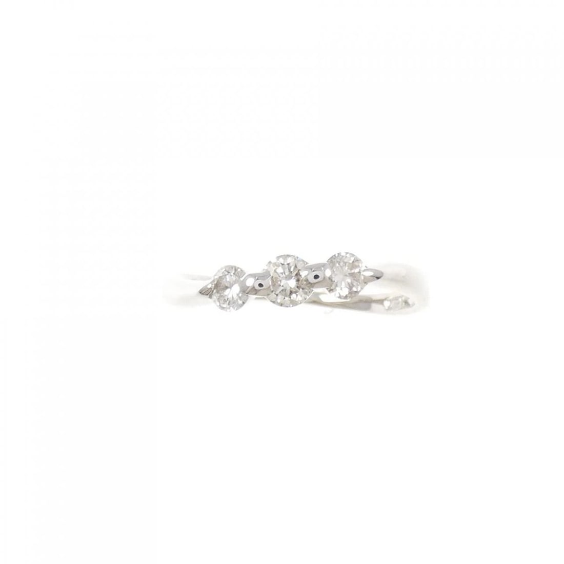 K18WG DIAMOND RING - 2