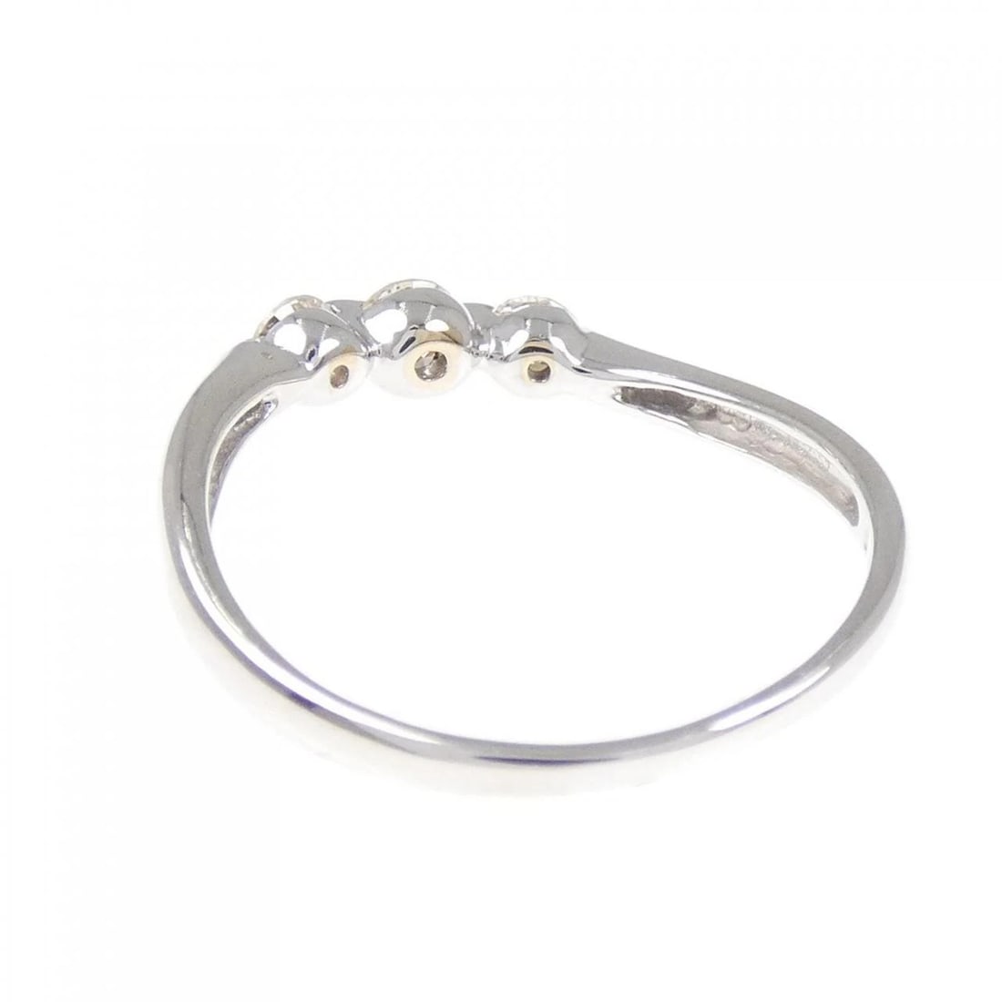 K18WG DIAMOND RING - 3