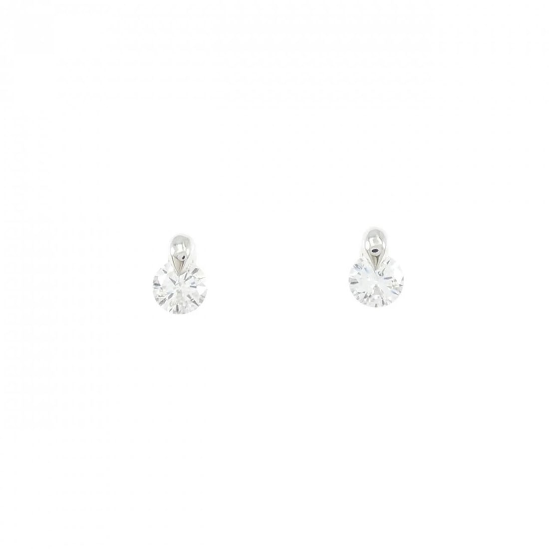 PT/PT900 DIAMOND PIERCED EARRINGS: PT/PT900 Diamond Pierced Earrings Brand: Unbranded Type/Style: Diamond Pierce/Earring Material: PT/PT900 Color: Size: Actual Size Approx. height x width: 6.2mm x 4.1mm Accessories: None Accessories