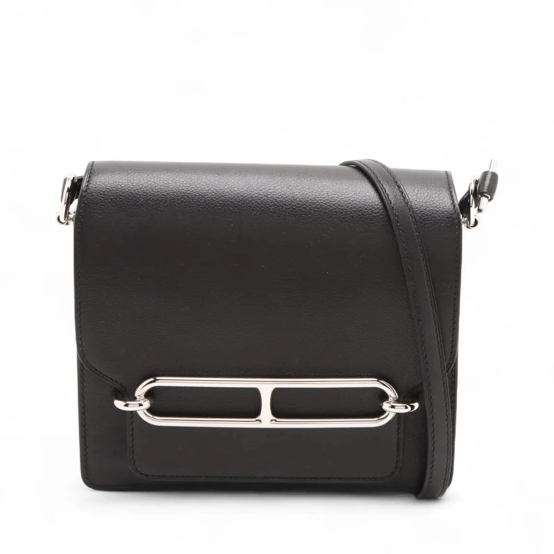 HERMES SAC ROULIS MINI EVERGLAIN BLACK SILVER METAL: Hermes SAC ROULIS MINI Everglain Black Silver Metal Brand: Hermes Type/Style: Shoulder Bag Material: Everglain Color: Black Size: Height:5.9inchLength:6.9inchDepth:2.6inch Accessories: None