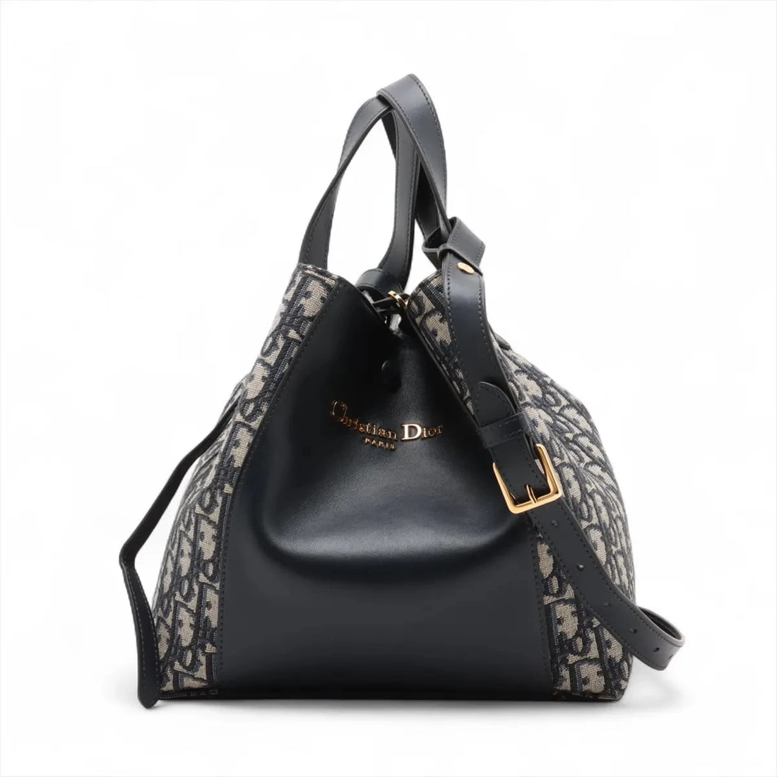 CHRISTIAN DIOR OBLIQUE BUCKET BAG MEDIUM HANDBAG: Christian Dior Oblique bucket bag Medium Handbag Brand: Christian Dior Type/Style: Top Handle Bag Material: Leather x Canvas Color: Navy Blue Size: Height:9.3inchLength:9.3inchDepth:5.9inch