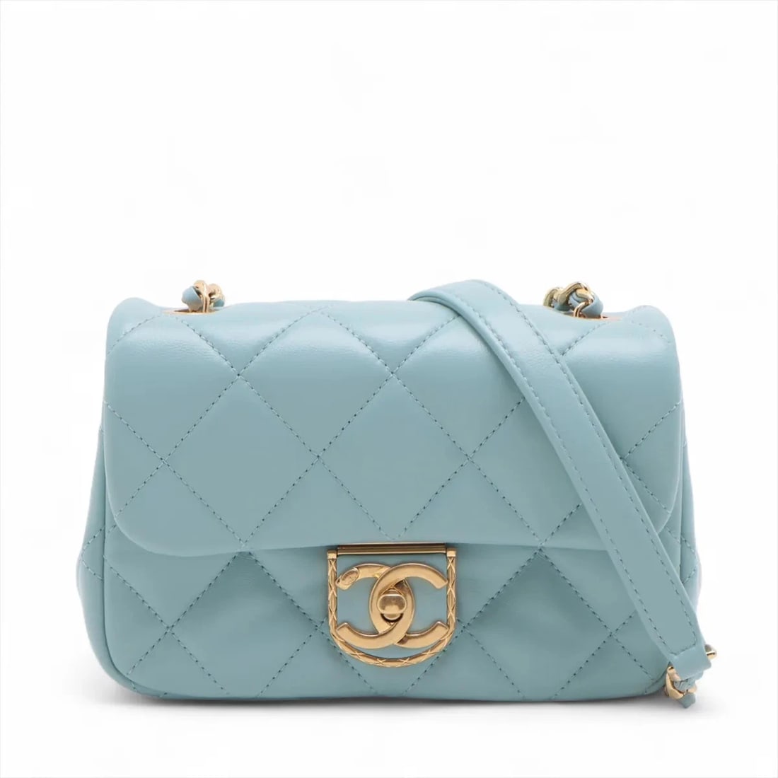 CHANEL MATELASSE SINGLE CHAIN BAG: Chanel Matelasse Single Chain Bag Brand: Chanel Type/Style: Shoulder Bag Material: Lambskin Color: Blue Size: Height:4.7inchLength:7.1inchDepth:2.2inch Accessories: None Accessories Notice