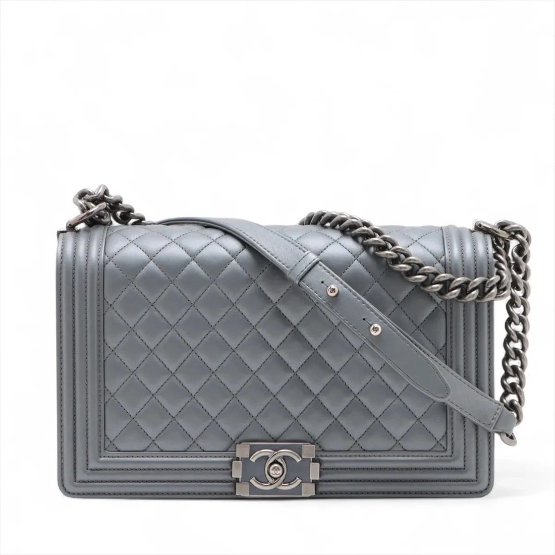 CHANEL BOY LARGE LAMBSKIN CHAIN SHOULDER BAG: Chanel BOY Large Lambskin Chain Shoulder Bag Brand: Chanel Type/Style: Shoulder Bag Material: Lambskin Color: Gray Size: Height:6.9inchLength:11.0inchDepth:2.8inch Accessories: None Accessories