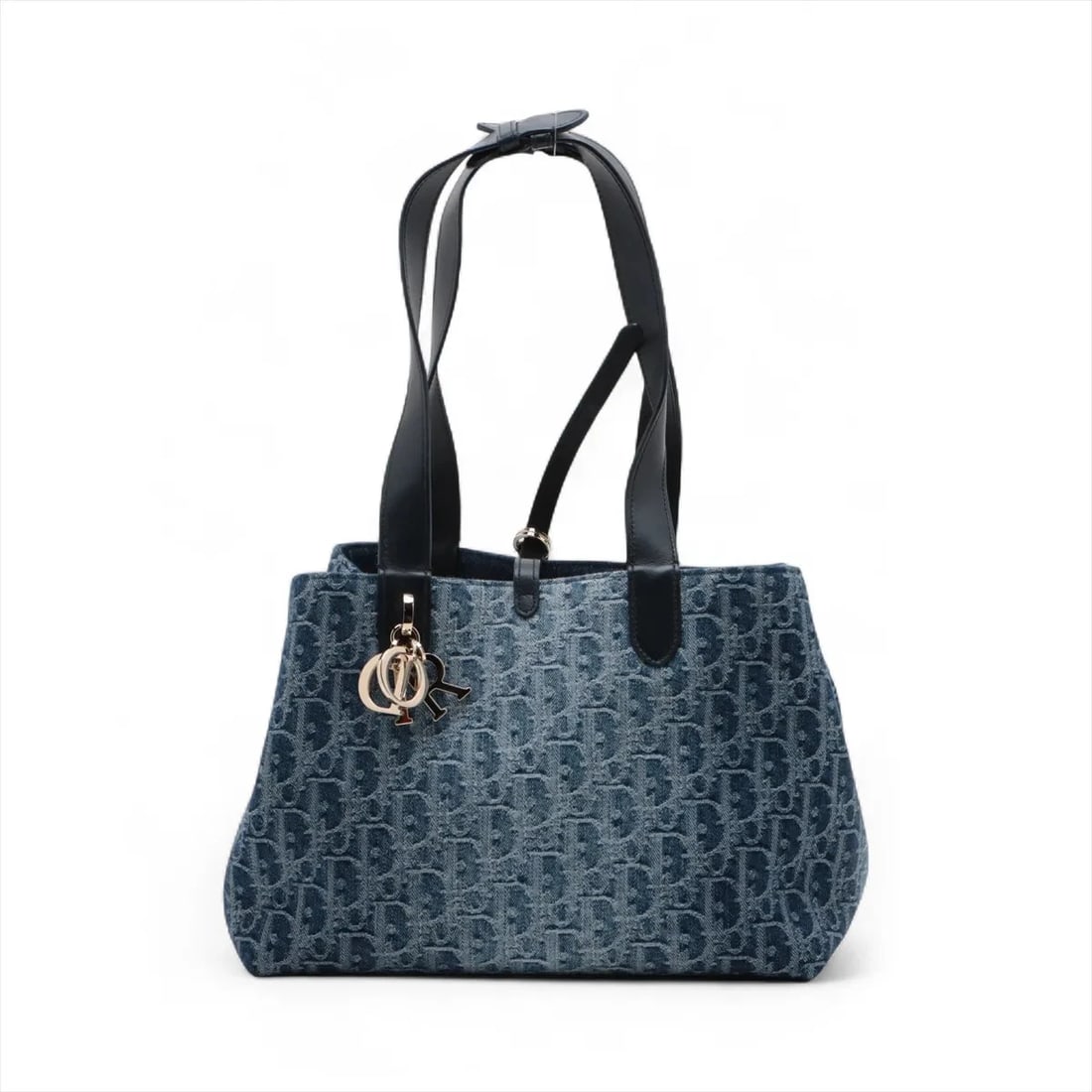 CHRISTIAN DIOR OBLIQUE TOUJOUR LARGE DENIM & LEATHER TOTE BAG: Christian Dior Oblique Toujour Large Denim & leather Tote bag Brand: Christian Dior Type/Style: Tote Material: Denim & leather Color: Blue Size: Height:7.9inchLength:10.6inchDepth:6.7inch Accessor