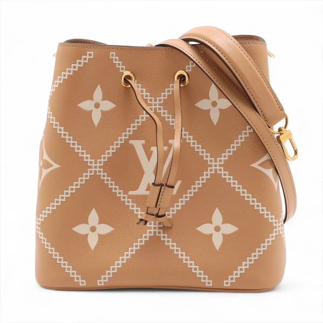 LOUIS VUITTON MONOGRAM EMPREINTE NEO NOE BEIGE: Louis Vuitton Monogram Empreinte Neo Noe Beige Brand: Louis Vuitton Type/Style: Shoulder Bag Material: Monogram Color: Beige Size: Height:10.2inchLength:10.0inchDepth:6.7inch Accessories: None