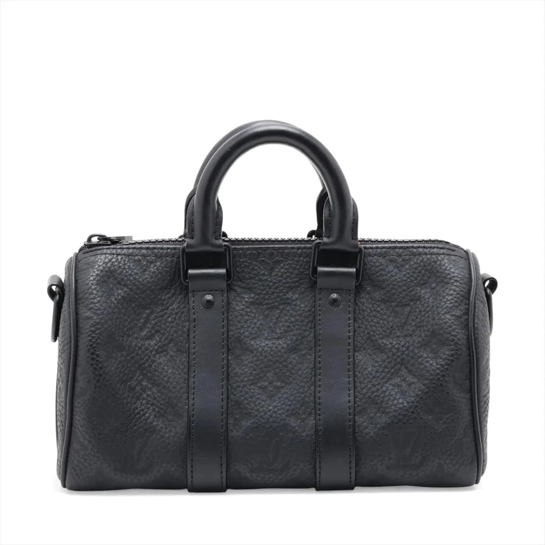 LOUIS VUITTON TAURILLON MONOGRAM KEEPALL BANDOULIERE BLACK: Louis Vuitton Taurillon Monogram Keepall Bandouliere Black Brand: Louis Vuitton Type/Style: Top Handle Bag Material: Taurillon Monogram Color: Black Size: Height:5.7inchLength:9.8inchDepth:4.3inch