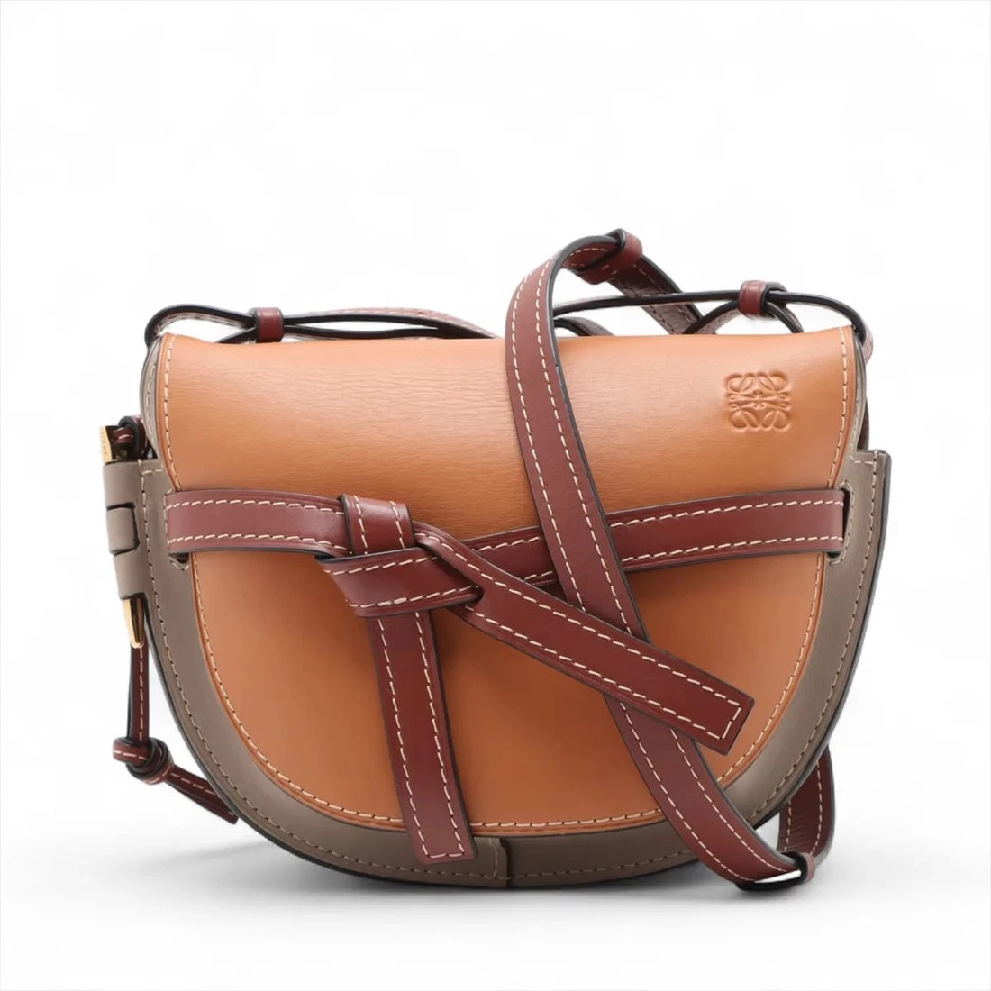LOEWE GATE SHOULDER BAG: Loewe gate Shoulder bag Brand: Loewe Type/Style: Shoulder Bag Material: Leather Color: Brown x gray Size: Height:7.7inchLength:8.9inchDepth:4.1inch Accessories: None Accessories Notice: When