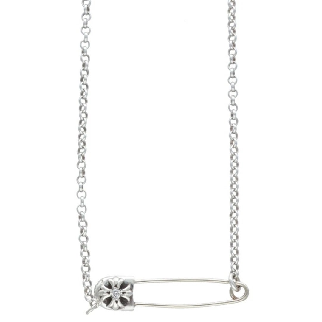 CHROME HEARTS SAFETY PIN ROLL CHAIN DIAMOND SILVER NECKLACE: Chrome Hearts SAFETY PIN Roll Chain Diamond Silver Necklace Brand: Chrome Hearts Type/Style: Necklace Material: 925 Silver Color: silver Size: vertical 0.8cm, chain width 0.2cm, total length 45.5cm