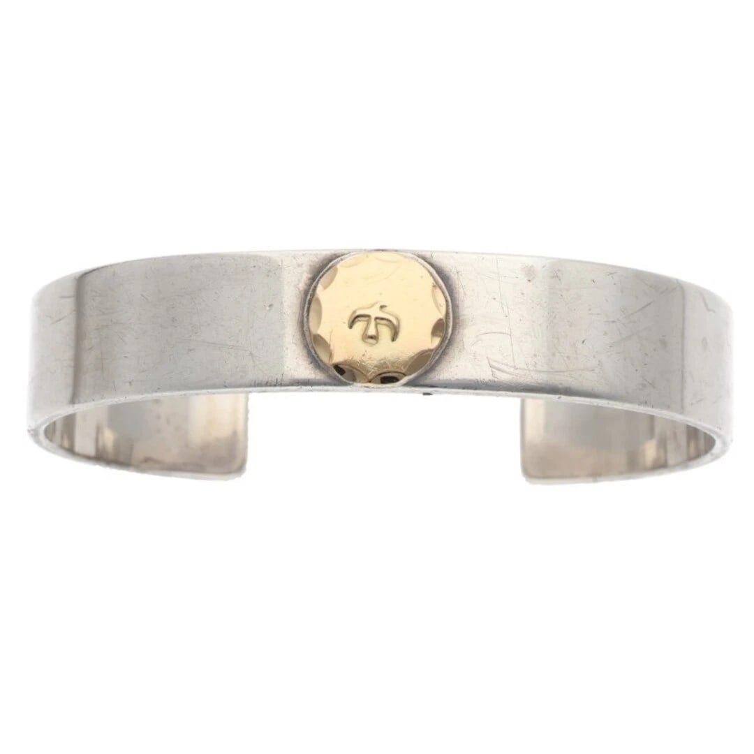 GORROWS FLAT BRACELET: Gorrows flat bracelet Brand: goro's Type/Style: Others Material: 925 Silver Color: silver Size: wrist 13cm Accessories: None Accessories Notice: When purchasing pre-owned goods, please refer to the