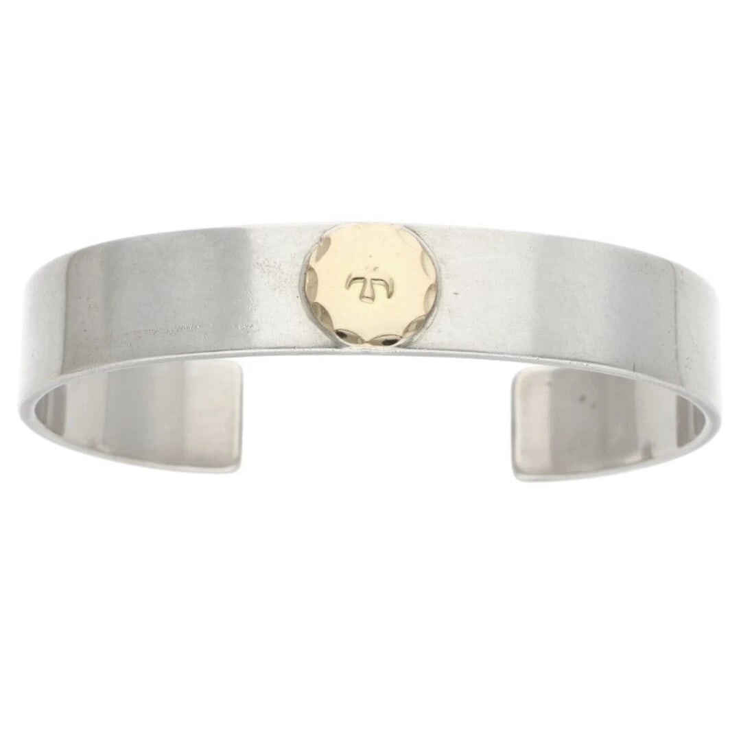 GOROWS FLAT PUNCHED BRACELET: Gorows Flat Punched Bracelet Brand: goro's Type/Style: Others Material: 925 Silver Color: silver Size: Belt width 1.2cm, 14cm around wrist Accessories: None Accessories Notice: When purchasing
