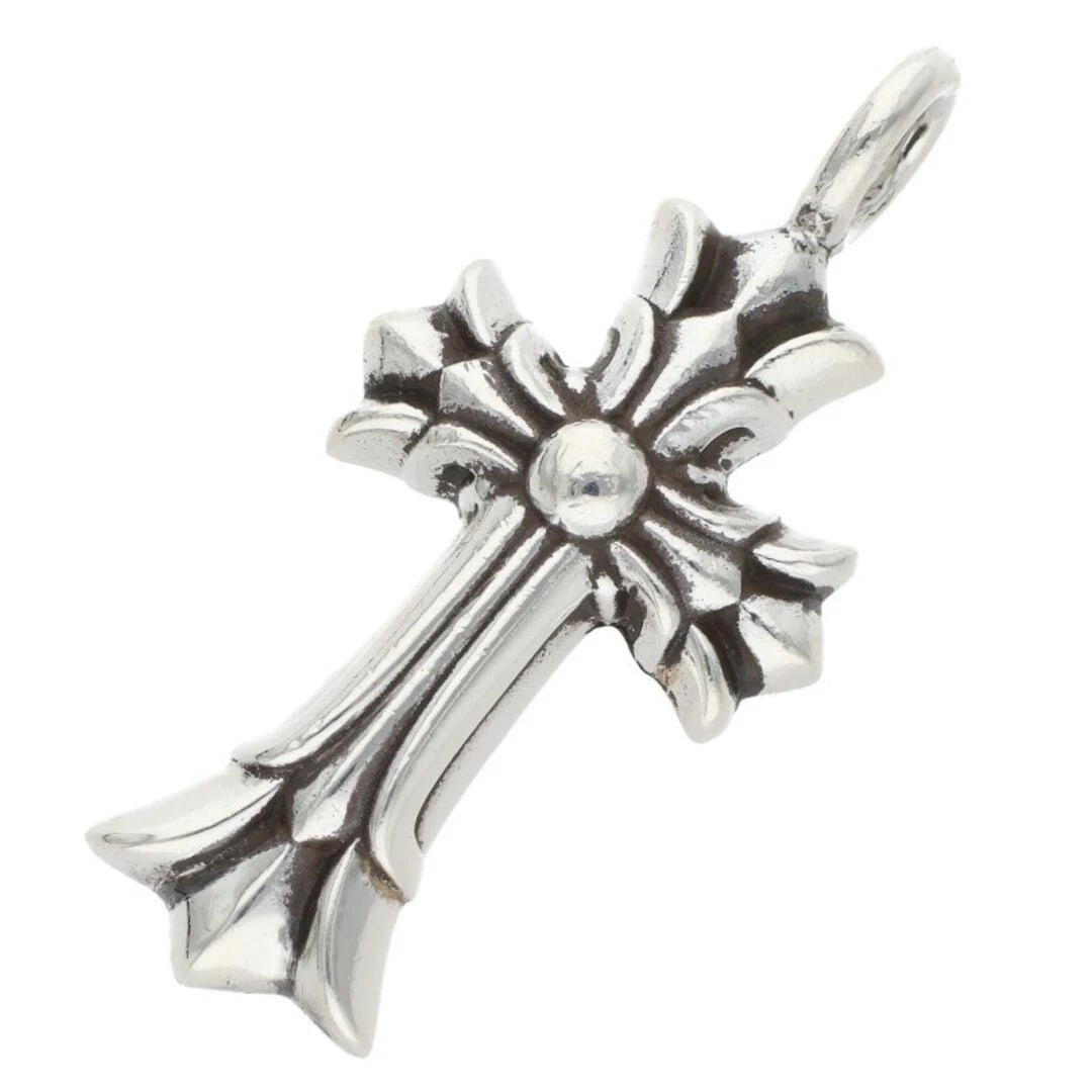 CHROME HEARTS DOUBLE CROSS CHARM SILVER NECKLACE TOP: Chrome Hearts Double Cross Charm Silver Necklace Top Brand: Chrome Hearts Type/Style: Necklace Material: 925 Silver Color: silver Size: vertical 3.3cm Accessories: None Accessories Notice: When