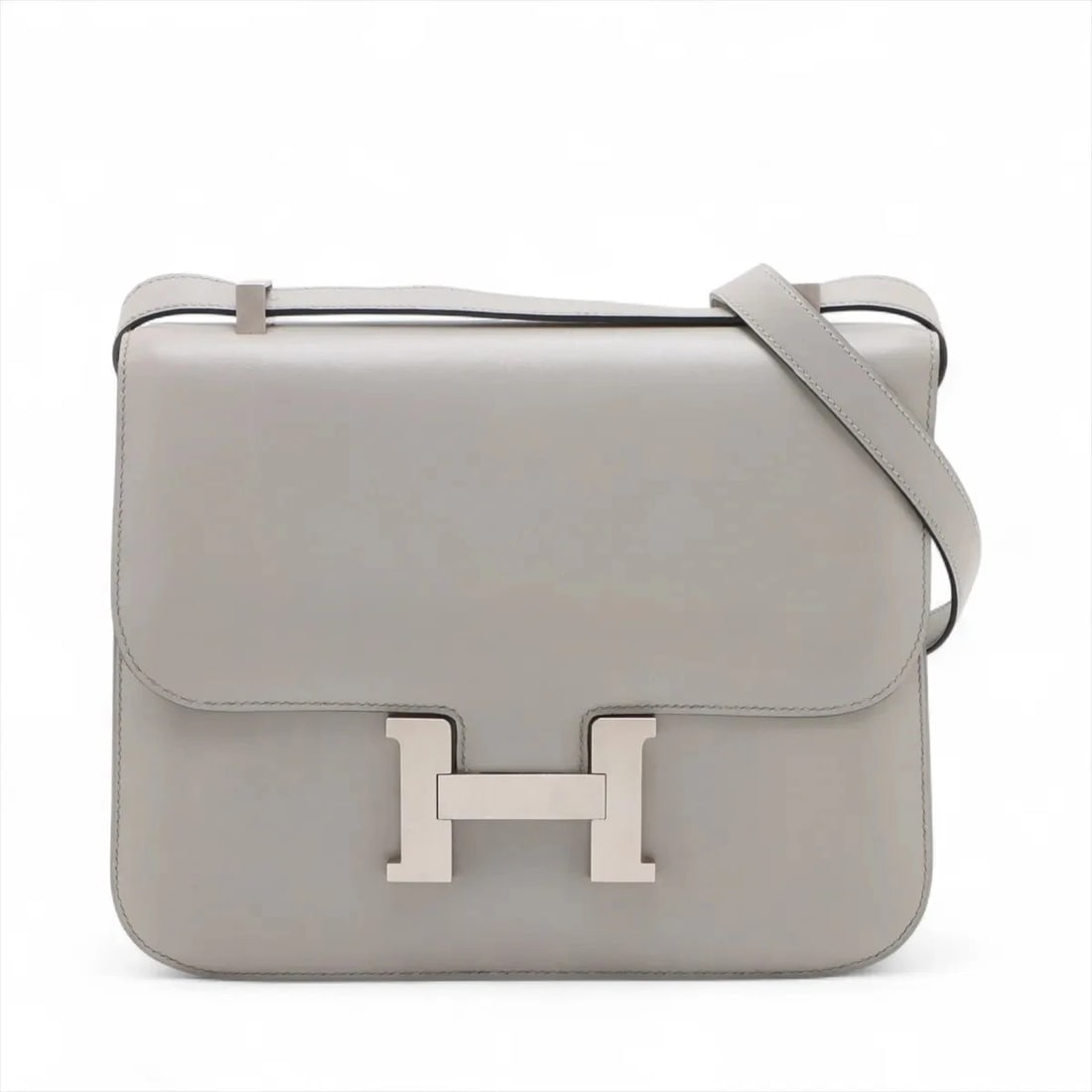 HERMES CONSTANCE GRAY SILVER METAL: Hermes Constance Gray Silver Metal Brand: Hermes Type/Style: Shoulder Bag Material: Box calf Color: Gray Size: Height:7.9inchLength:9.8inchDepth:2.2inch Accessories: None Accessories Notice: When
