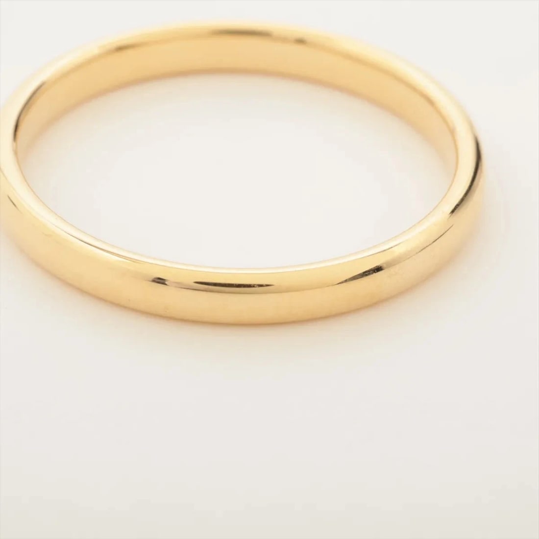 TIFFANY CLASSIC BAND RING 750(YG): Tiffany Classic Band Ring 750(YG) Brand: Tiffany Type/Style: Ring Material: 750(YG) Color: YG Size: 7.75 - 8 US Accessories: None Accessories Notice: When purchasing pre-owned goods, pleas