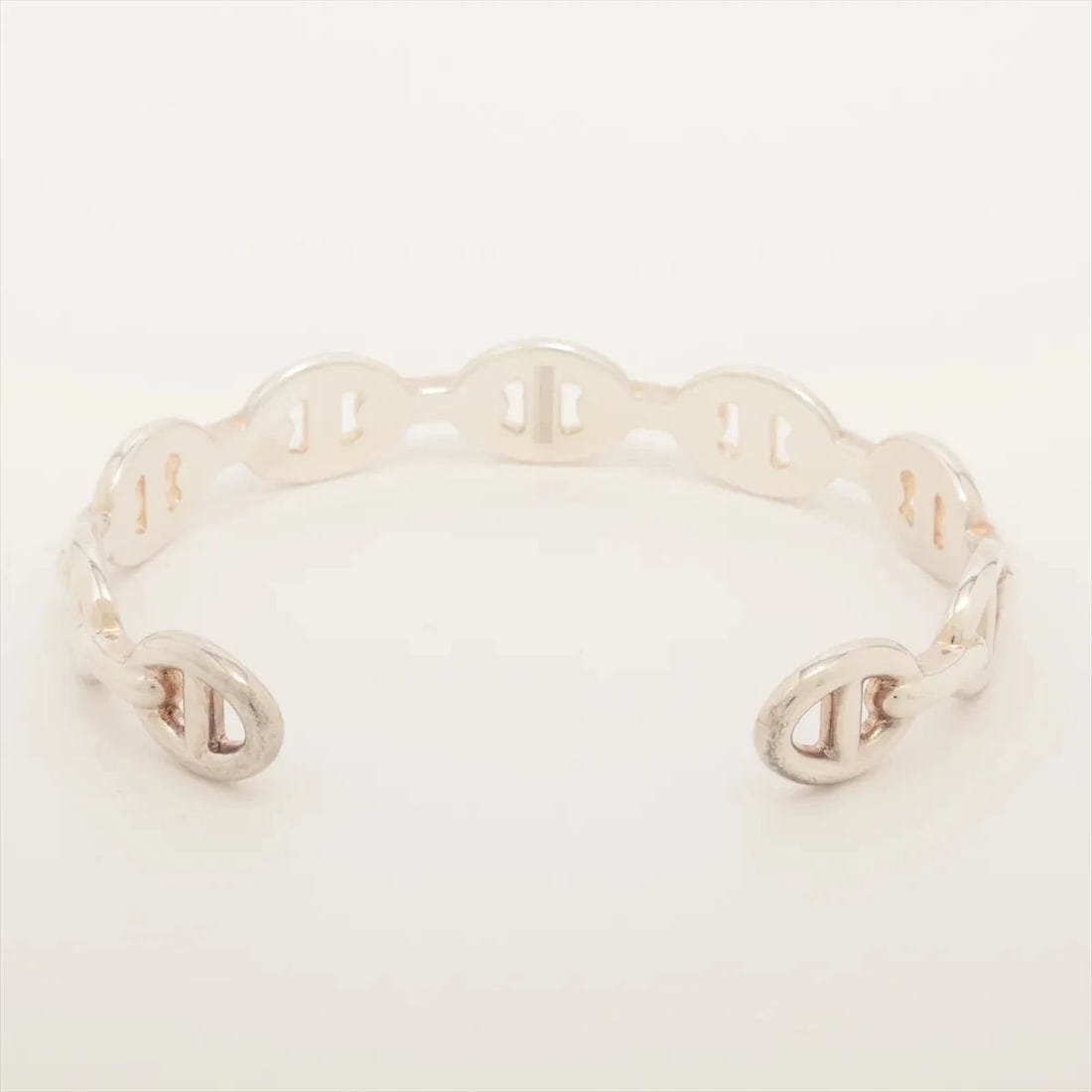 HERMES CHAINE D'ANCRE ENCHAINEE BANGLE 925 SILVER: Hermes Chaine d'Ancre Enchainee Bangle 925 Silver Brand: Hermes Type/Style: Bracelet Material: 925 Color: Silver Size: Bracelet length:16cm Accessories: None Accessories Notice: When purchasing