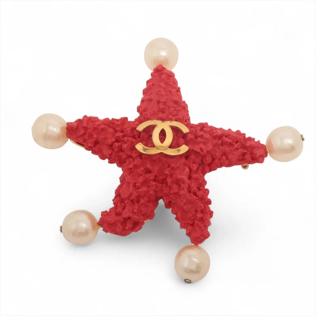CHANEL COCO MARK BROOCH GP X IMITATION PEARL RED STARFISH: Chanel Coco Mark Brooch GP x Imitation pearl Red Starfish Brand: Chanel Type/Style: Brooch Material: GP x Imitation pearl Color: Red Size: none Accessories: None Accessories Notice: When p