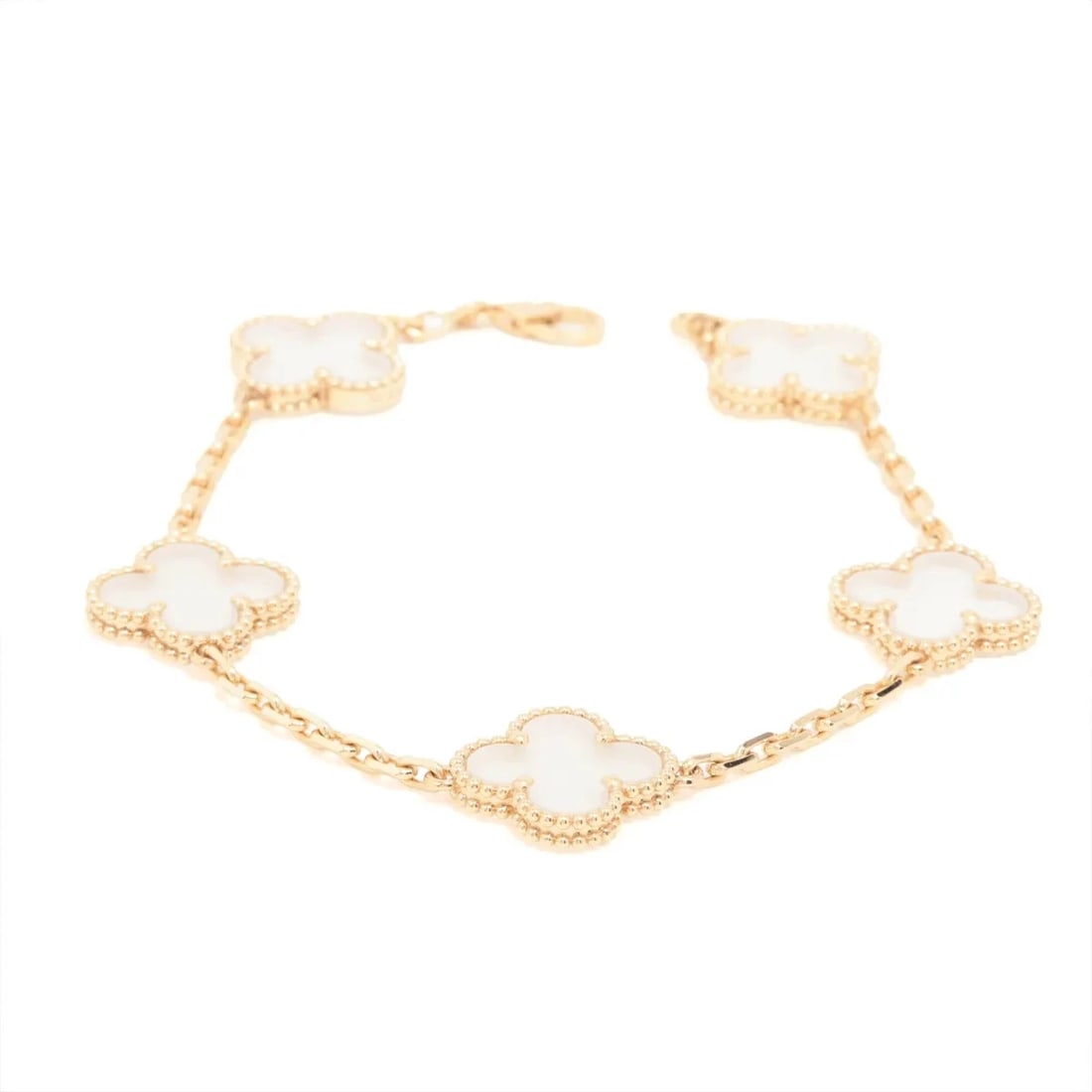 VAN CLEEF & ARPELS ALHAMBRA BRACELET 750(YG): Van Cleef & Arpels Alhambra Bracelet 750(YG) Brand: Van Cleef & Arpels Type/Style: Bracelet Material: 750(YG) Color: YG Size: Bracelet length:19.6cm Accessories: None Accessories Notice: When