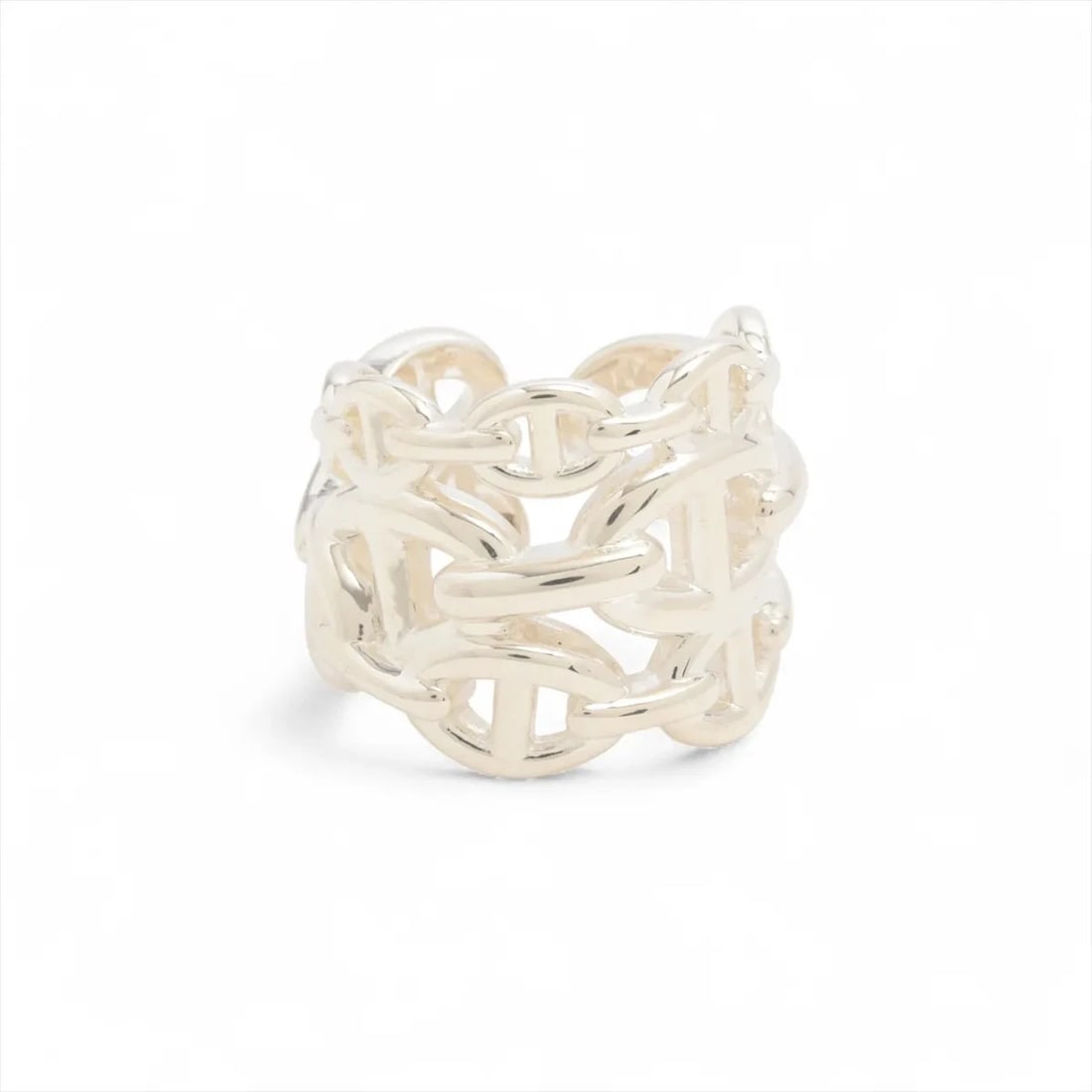 HERMES CHAINE D'ANCRE ENCHAINEE GM RING 925 SILVER: Hermes Chaine d'Ancre Enchainee GM Ring 925 Silver Brand: Hermes Type/Style: Ring Material: 925 Color: Silver Size: 6 US Accessories: None Accessories Notice: When purchasing pre-owned goods, please