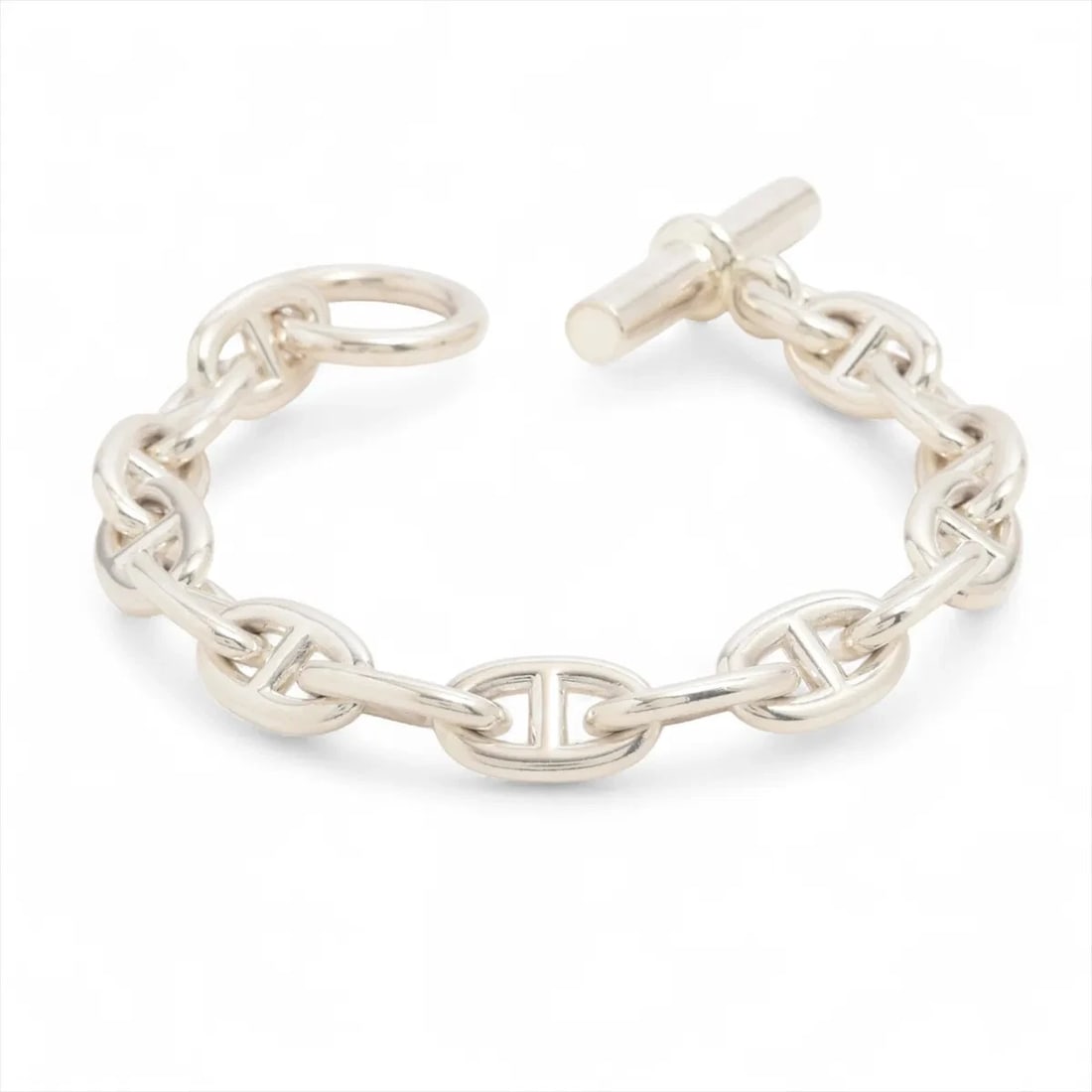 HERMES CHAINE D'ANCRE BRACELET 925 SILVER: Hermes Chaine d'Ancre Bracelet 925 Silver Brand: Hermes Type/Style: Bracelet Material: 925 Color: Silver Size: Bracelet length:15.5cm Accessories: None Accessories Notice: When purchasing pre-owned