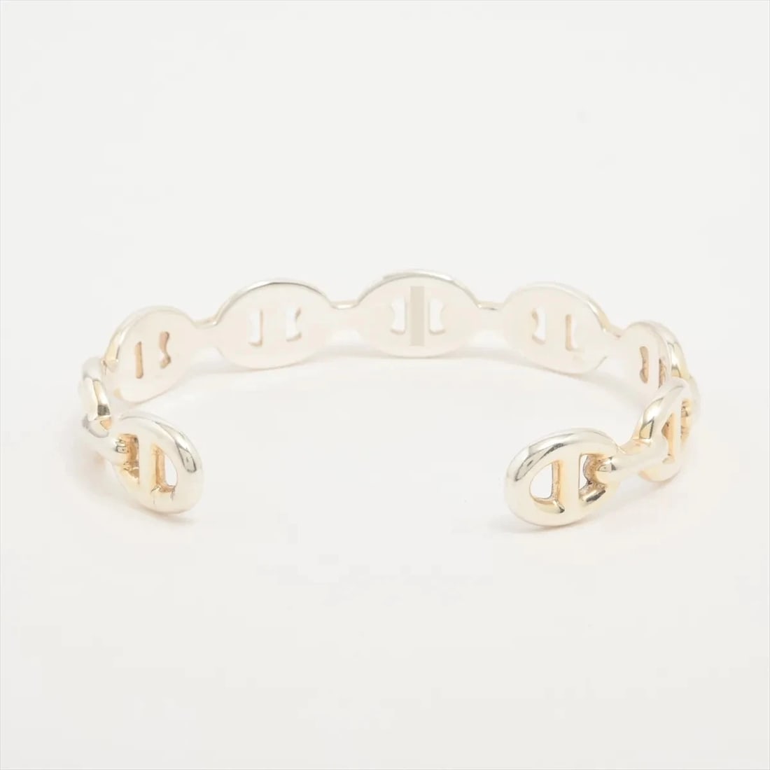 HERMES CHAINE D'ANCRE BANGLE 925 SILVER: Hermes Chaine d'Ancre Bangle 925 Silver Brand: Hermes Type/Style: Bracelet Material: 925 Color: Silver Size: Bracelet length:16cm Accessories: None Accessories Notice: When purchasing pre-owned