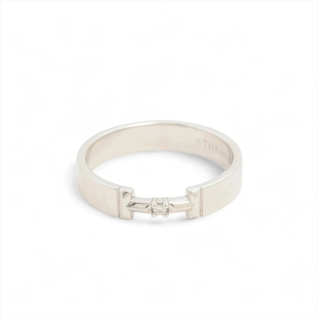 TIFFANY T TRUE DIAMOND LINK DIAMOND RING 750(WG): Tiffany T TRUE Diamond link diamond Ring 750(WG) Brand: Tiffany Type/Style: Ring Material: 750(WG) Color: WG Size: 7.25 US Accessories: None Accessories Notice: When purchasing pre-owned g