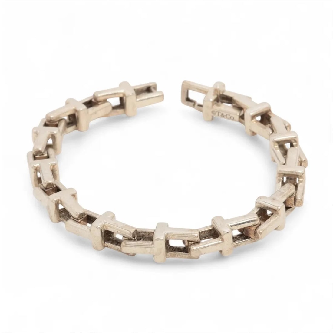 TIFFANY T NARROW CHAIN BRACELET 925 SILVER: Tiffany T narrow Chain Bracelet 925 Silver Brand: Tiffany Type/Style: Bracelet Material: 925 Color: Silver Size: Bracelet length:15cm Accessories: None Accessories Notice: When purchasing