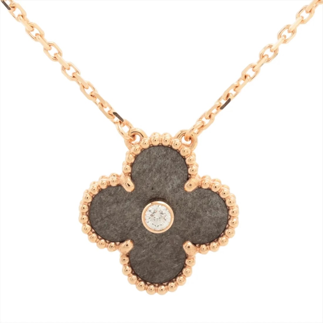 VAN CLEEF & ARPELS ALHAMBRA OBSIAN DIAMOND NECKLACE 750(PG): Van Cleef & Arpels Alhambra Obsian diamond Necklace 750(PG) Brand: Van Cleef & Arpels Type/Style: Necklace Material: 750(PG) Color: Pink Gold Size: Chain length:46.5cm Accessories: None Ac