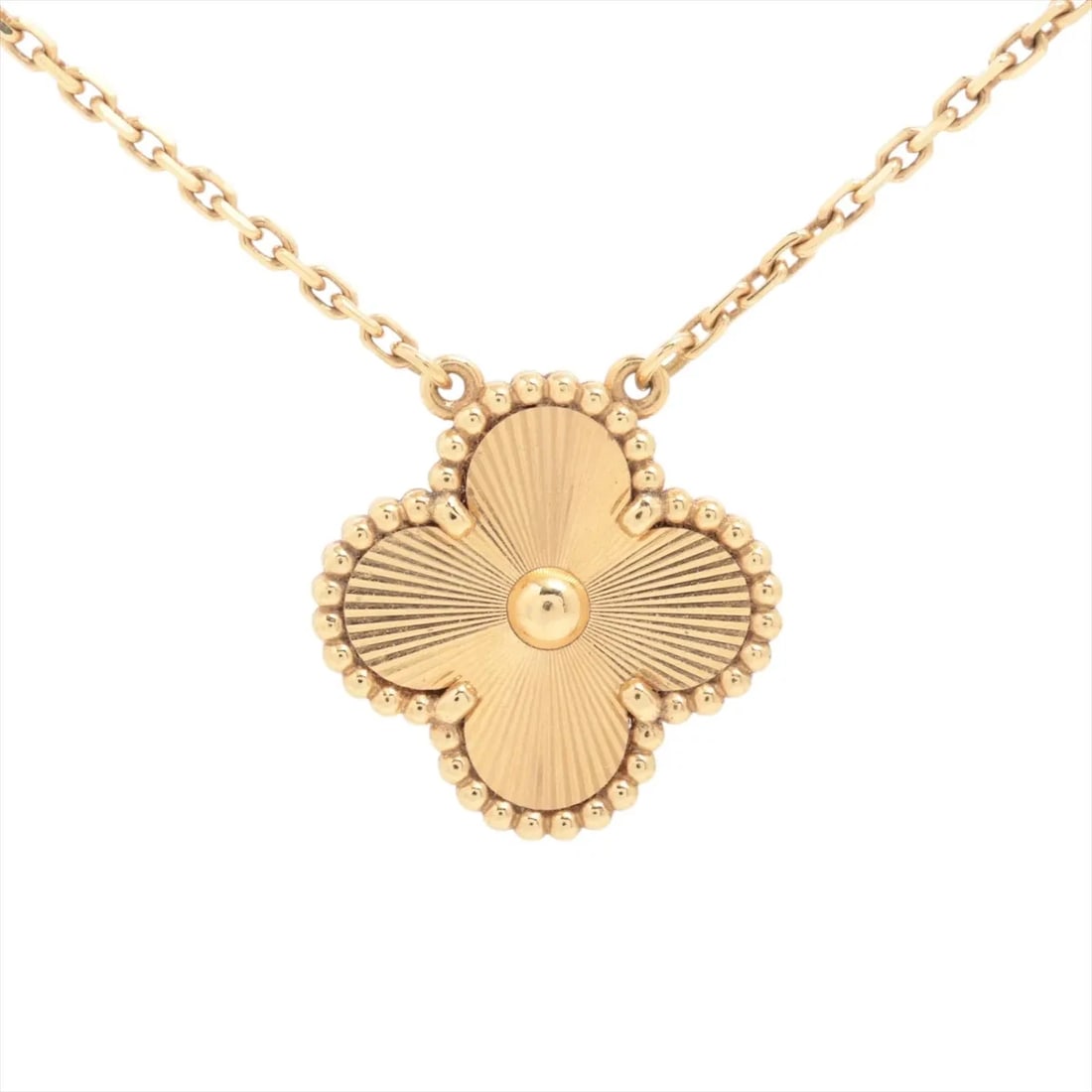 VAN CLEEF & ARPELS ALHAMBRA GUILLOCHE NECKLACE 750(YG): Van Cleef & Arpels Alhambra Guilloche Necklace 750(YG) Brand: Van Cleef & Arpels Type/Style: Necklace Material: 750(YG) Color: Yellow Gold Size: Chain length:42.2cm Accessories: None Acces