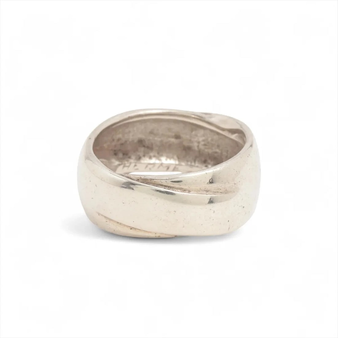 HERMES UNKNOWN MODEL RING 925 SILVER: Hermes Unknown Model Ring 925 Silver Brand: Hermes Type/Style: Ring Material: 925 Color: Silver Size: 8.25 - 8.5 US Accessories: None Accessories Notice: When purchasing pre-owned goods, please refer