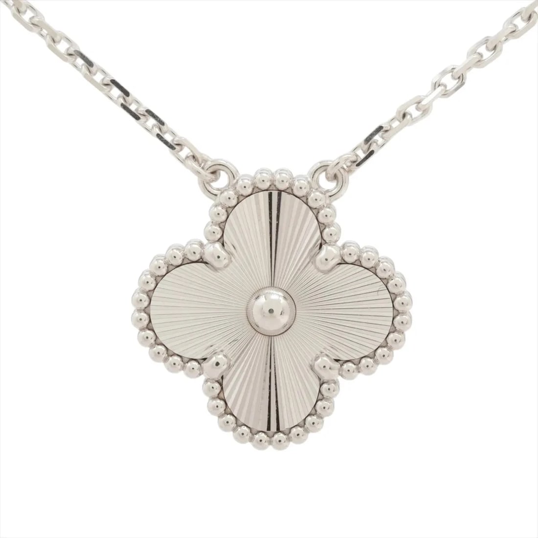 VAN CLEEF & ARPELS NECKLACE 750(WG): Van Cleef & Arpels Necklace 750(WG) Brand: Van Cleef & Arpels Type/Style: Necklace Material: 750(WG) Color: White Gold Size: Chain length:42.2cm Accessories: None Accessories Notice: When