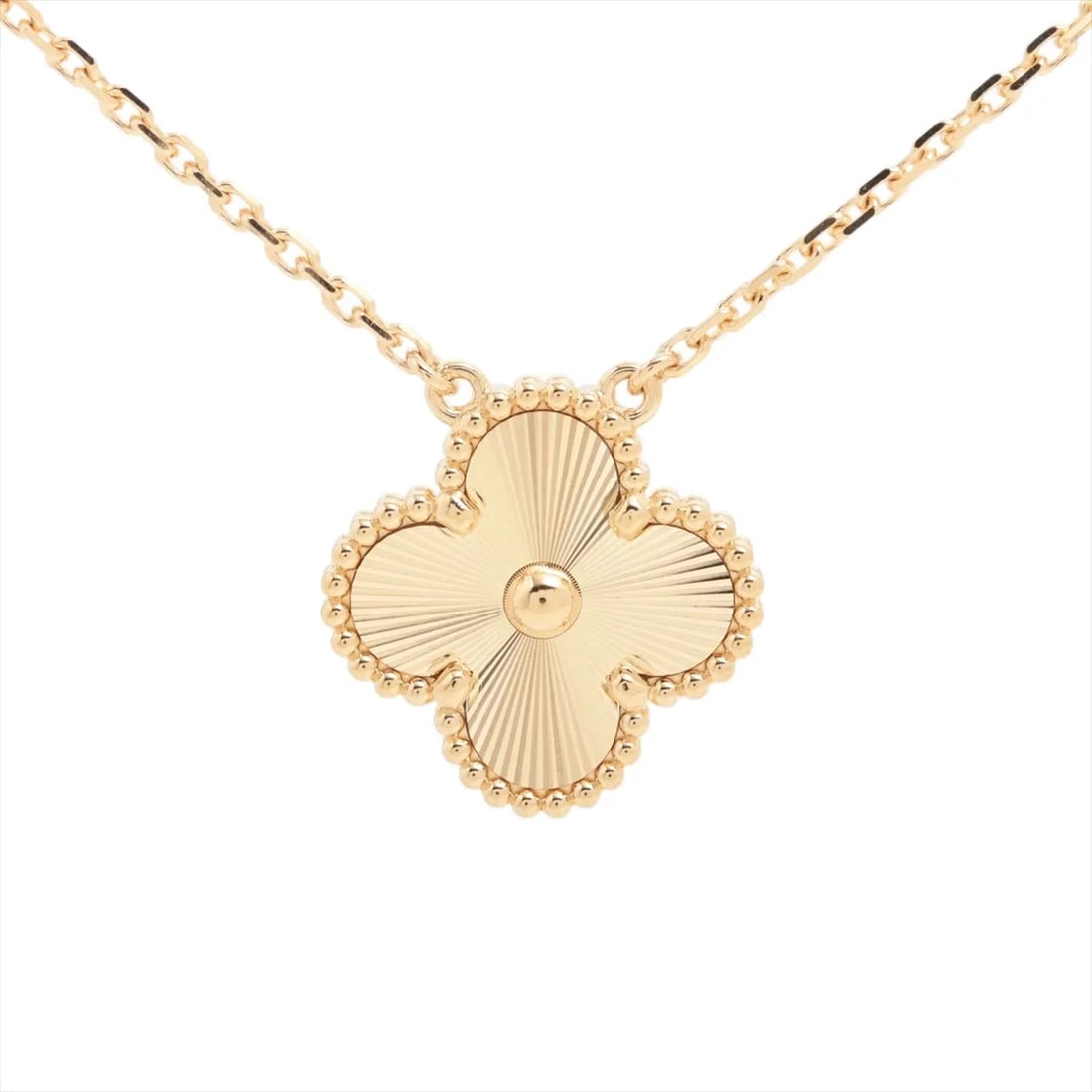 VAN CLEEF & ARPELS ALHAMBRA GUILLOCHE NECKLACE 750(YG): Van Cleef & Arpels Alhambra Guilloche Necklace 750(YG) Brand: Van Cleef & Arpels Type/Style: Necklace Material: 750(YG) Color: yellow Gold Size: Chain length:42.3cm Accessories: None Accessories